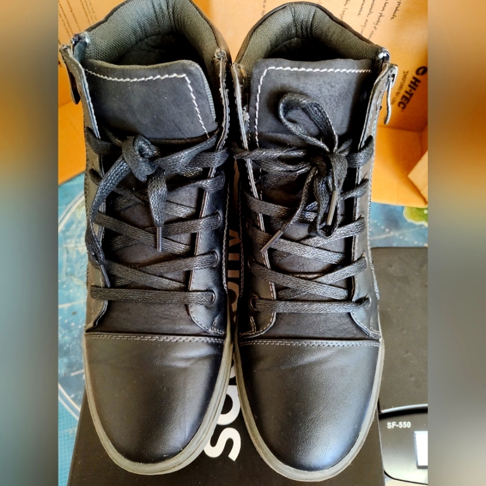 Men's Casual Shoes